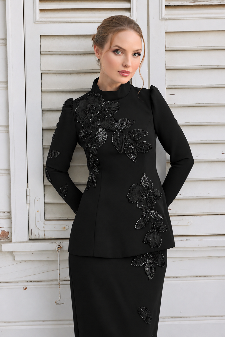 Rose Patterned Set in Navy Blue
